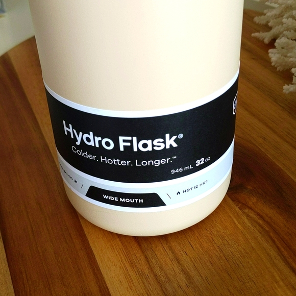 Hydro flask 🔥NWT🔥32 oz wide mouth reg cap. NEVER USED. Authentic!!!!! - Picture 4 of 12